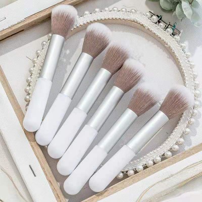 Large Mushroom Powder Brush Foundation Brush and Blush Brush for Daily Makeup